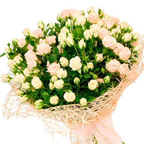 Букет из 11 кустовых роз "Белоснежка" 